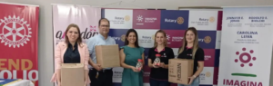 El Rotary Club de Ciudad del Este dona materiales reciclados a la Amedap.